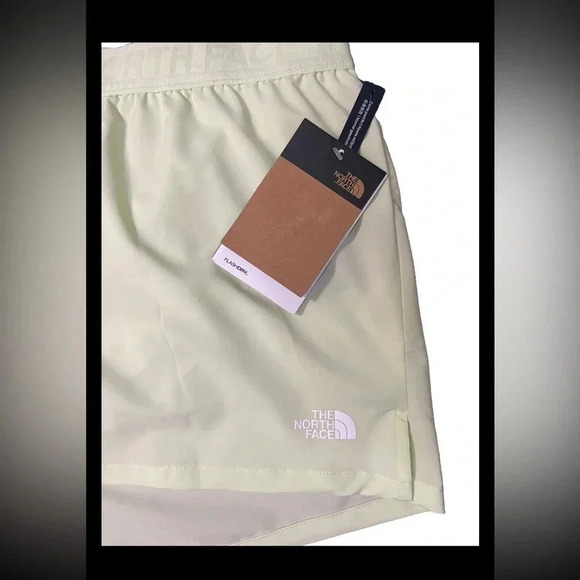 The North Face Women’s‎ Wander 3" Shorts size XL in the color lime cream NWT - Picture 5 of 7